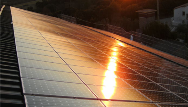 What You Need to Know about the Degradation of Commercial Solar Panels?